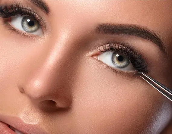 Soin beaute du regard a Evreux chez CZ Institut